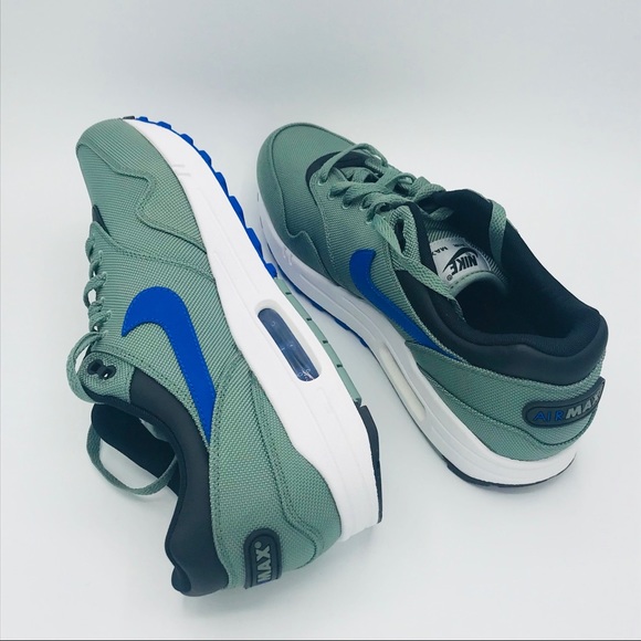Nike Other - Nike Air Max 1 Premium Size 11.5